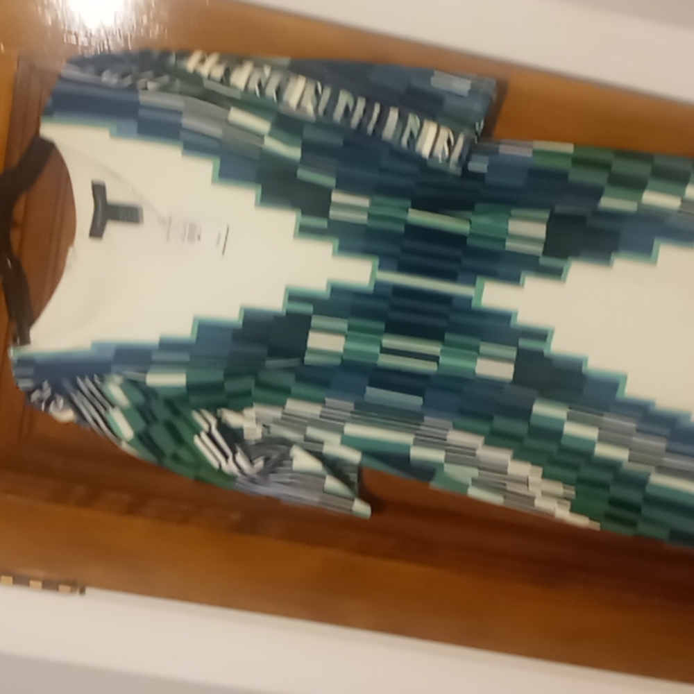 Dress - Picture 2 of 5